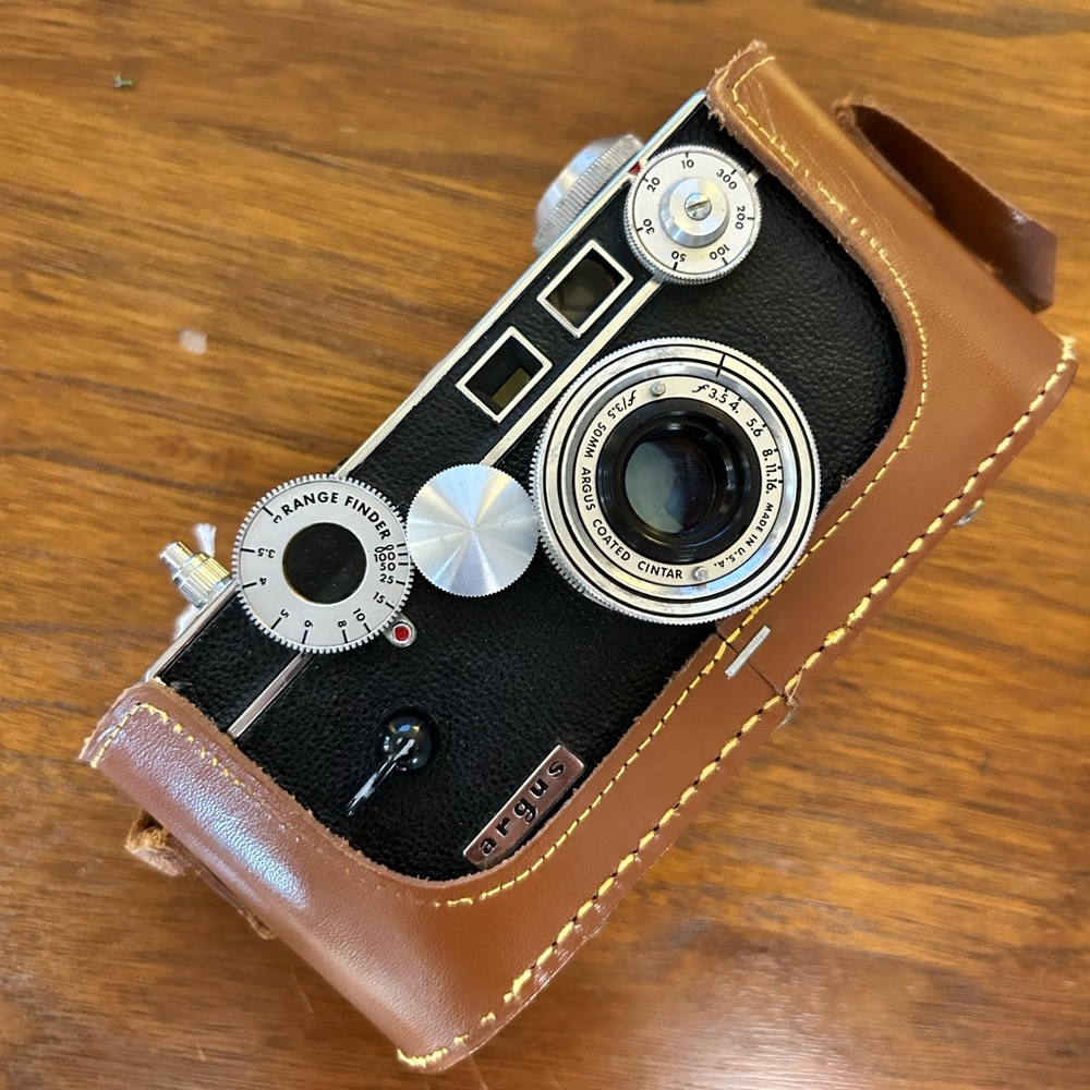 Argus Cintar C3 camera